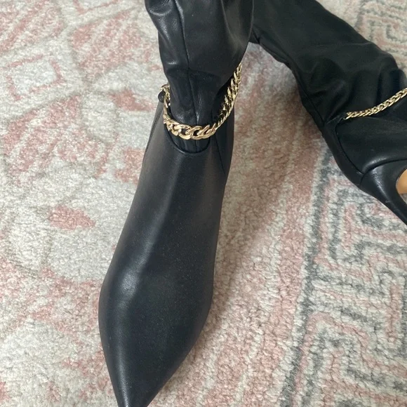 Express Boots - Picture 3 of 5